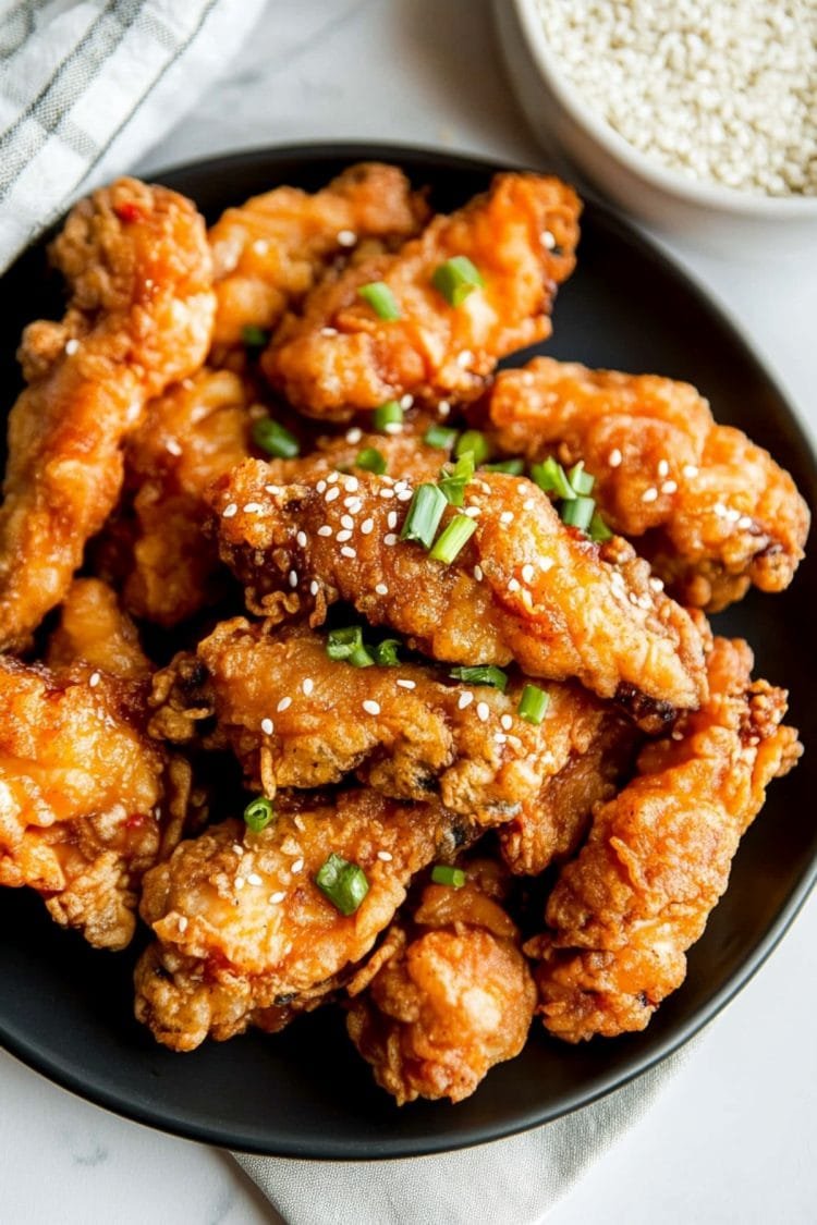 tuyển người nuôi gà đá