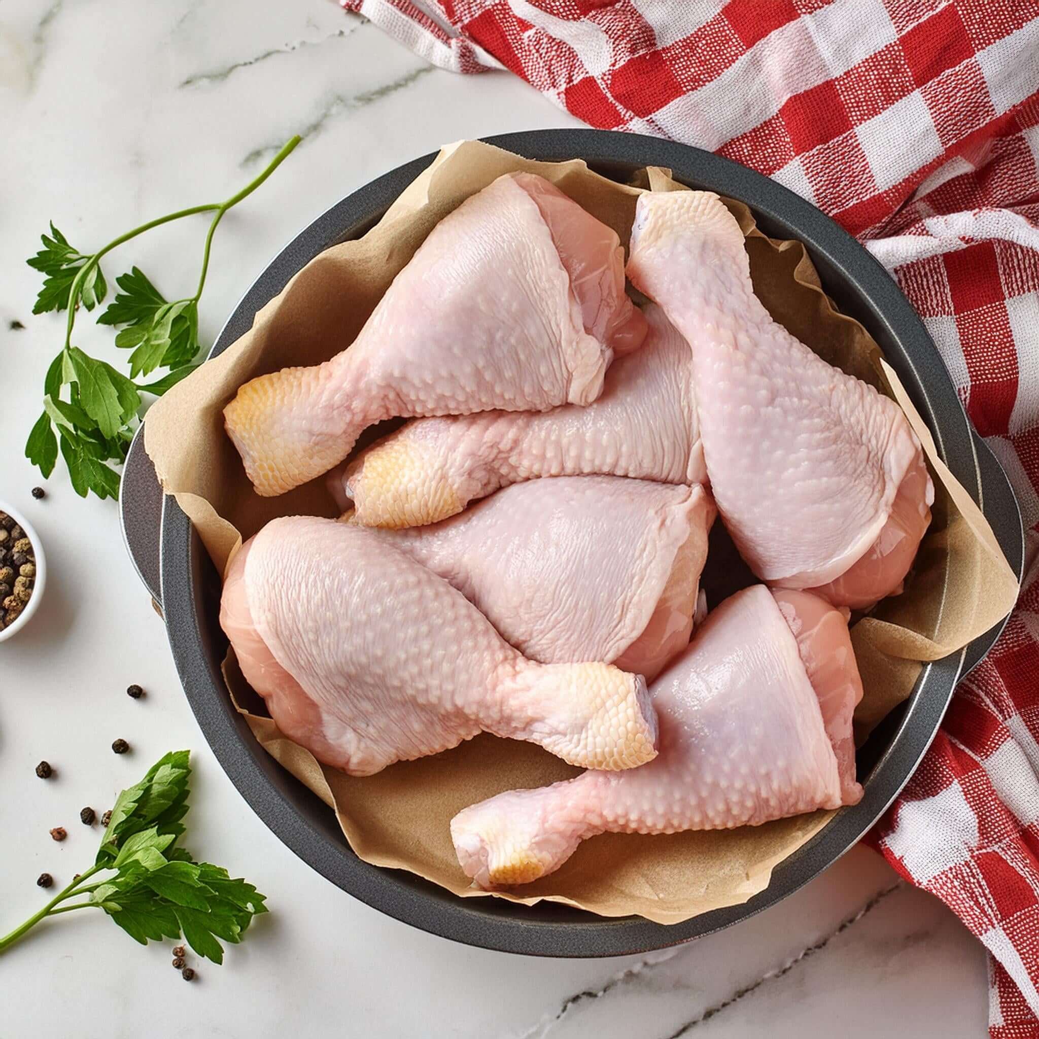 gà nòi đá cựa màu ô mắt trắng